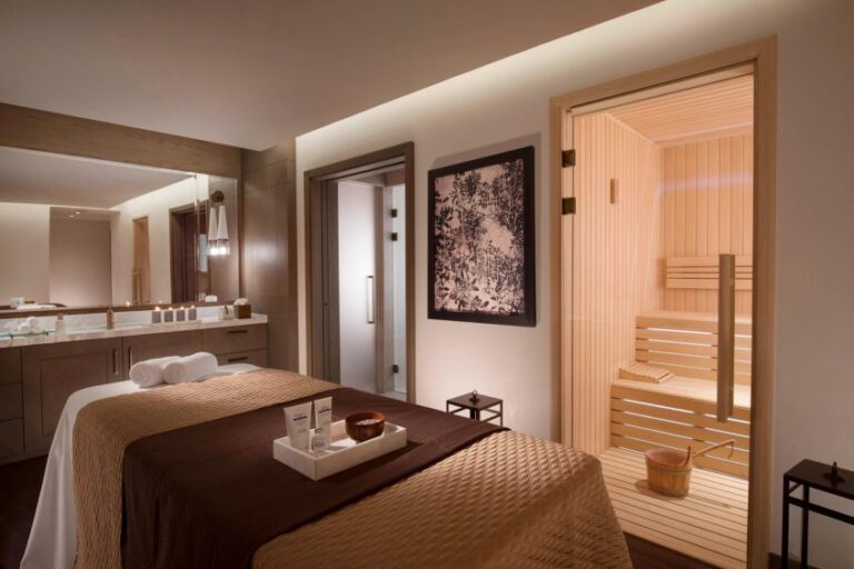 044 the st. regis astana hotel astana kazakhstan iridium spa treatment room 847x565 1 768x512
