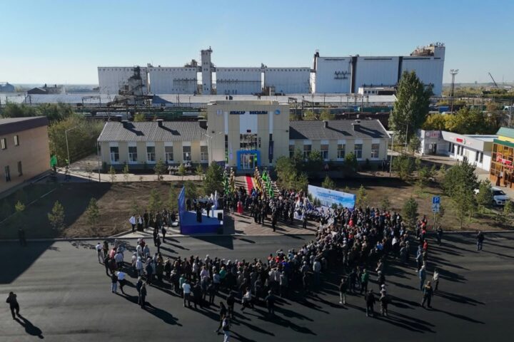 В Атбасаре открыли новый вокзал вместо здания 1956 года