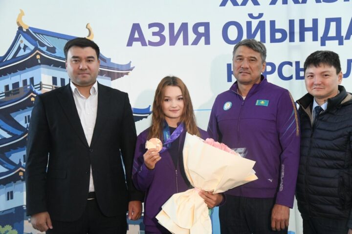 Бронзового призёра Азиады Костенко встретили в Астане