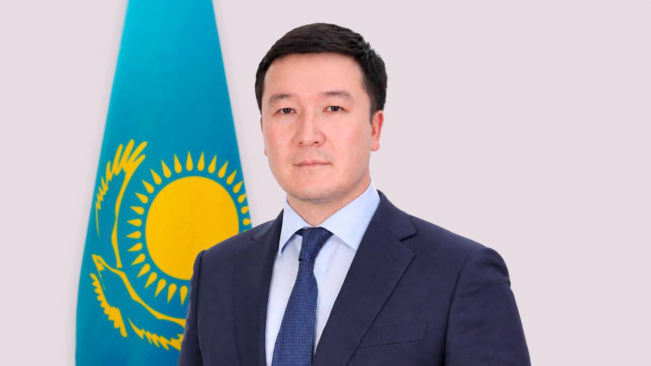 Вице-министр водных ресурсов и ирригации Казахстана Арсен Жаканбаев