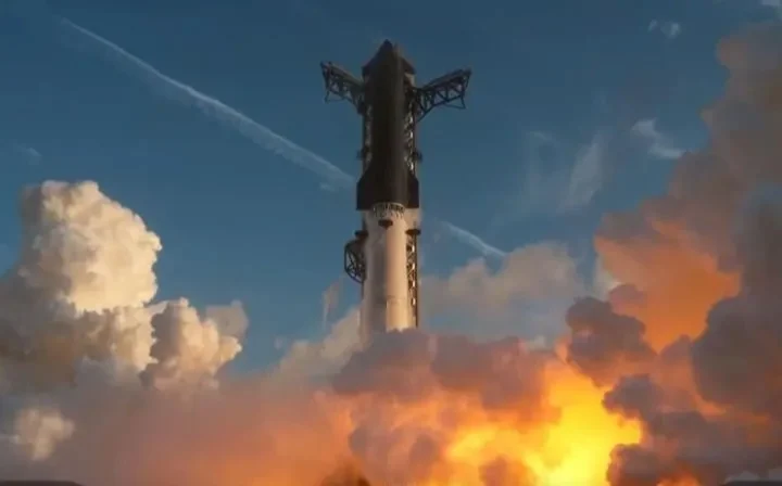 Starship впервые вышел на орбиту и вывел 26 спутников