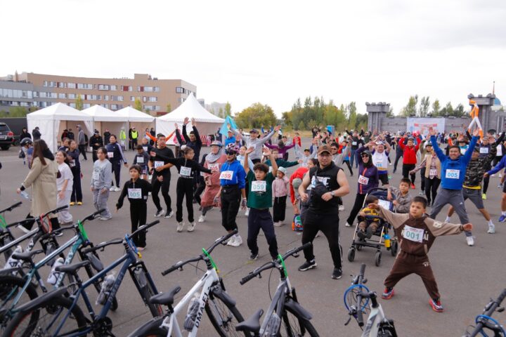 В Астане около 100 семей выступили в OTBASY DUATLON 2026