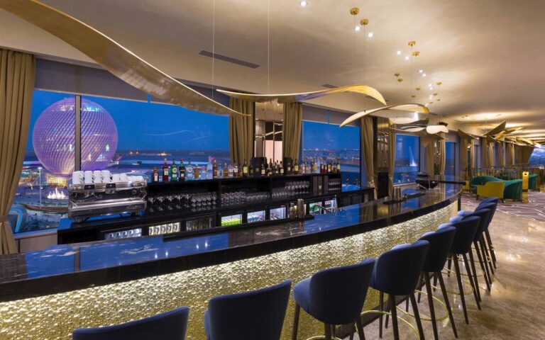 Ресторан Cloud9 dine and wine в Астане — интерьер 5