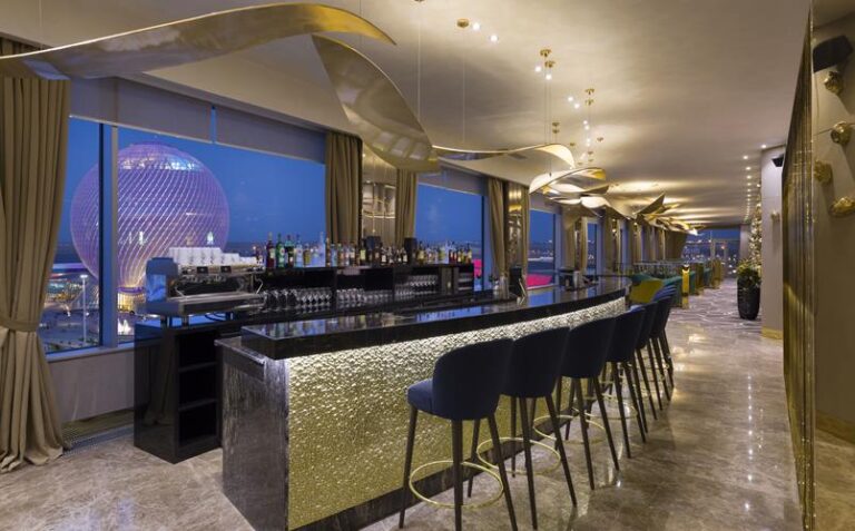 Ресторан Cloud9 dine and wine в Астане — интерьер 3