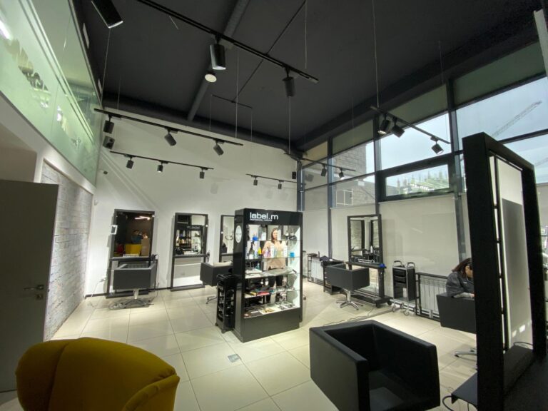 salon wide floor 1600 768x576