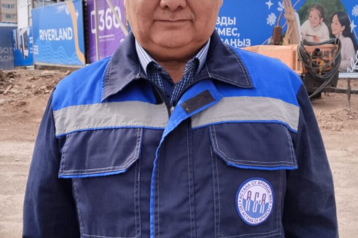 Экскаваторщик «Астана су арнасы» рассказал о 44 годах работы