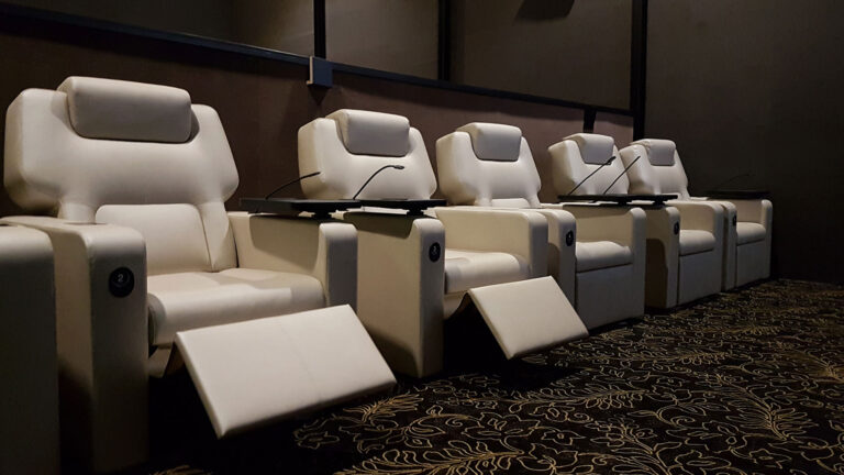 Chaplin Cinemas в Хан Шатыре — зрительские места