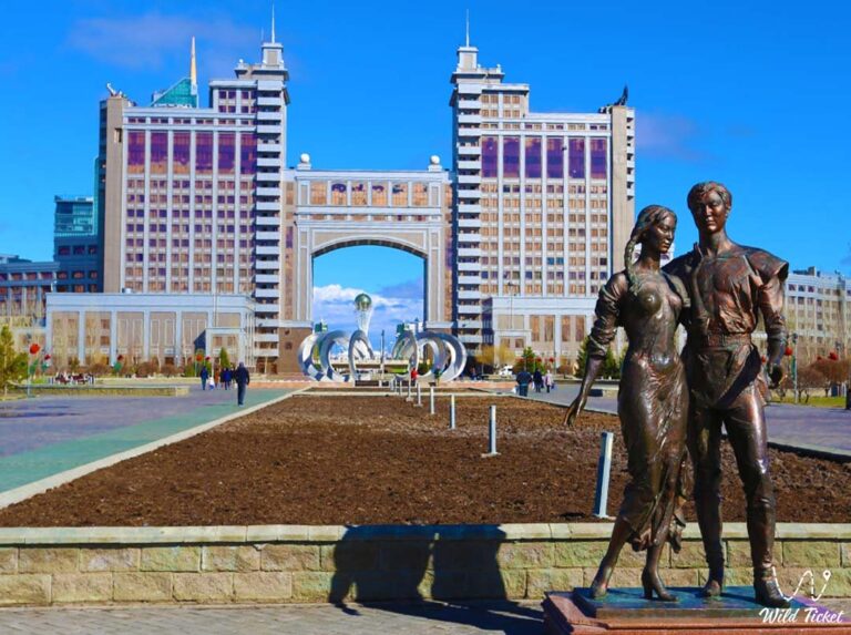 1674924133 zhastar sayabagi lovers park 01 1 768x573