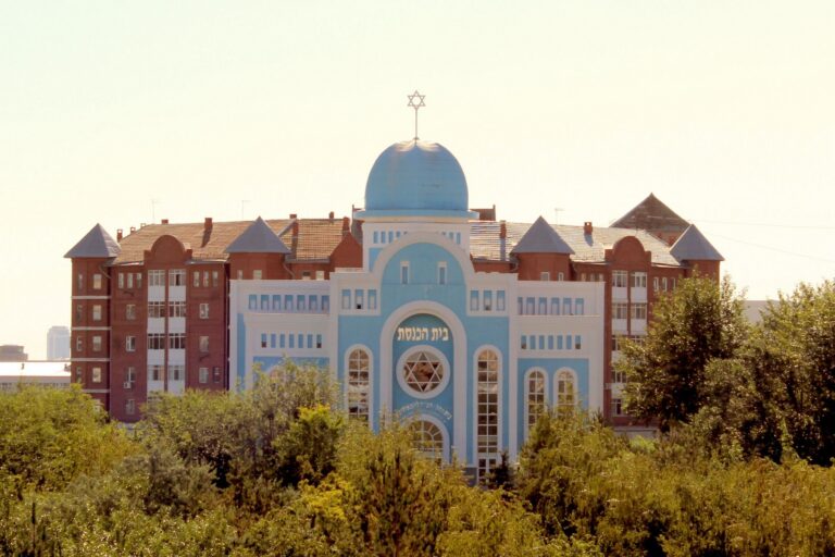 3. synagogue in astana 768x512