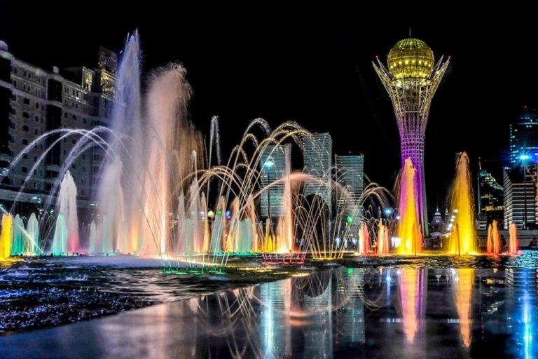 7. singing fountain astana 768x512