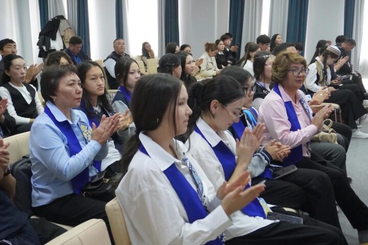 Архивный конкурс в Астане: школьники сняли видеоролики
