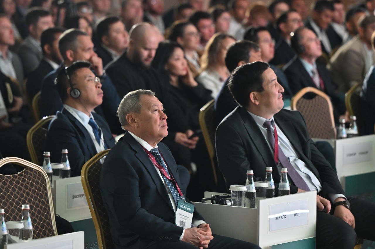 Участники международной зерновой конференции EURASIAN AGRICOM-2026 в Астане