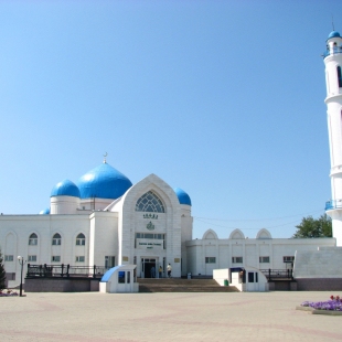 Мечеть имени Садуакаса кажы Гылмани — Астана