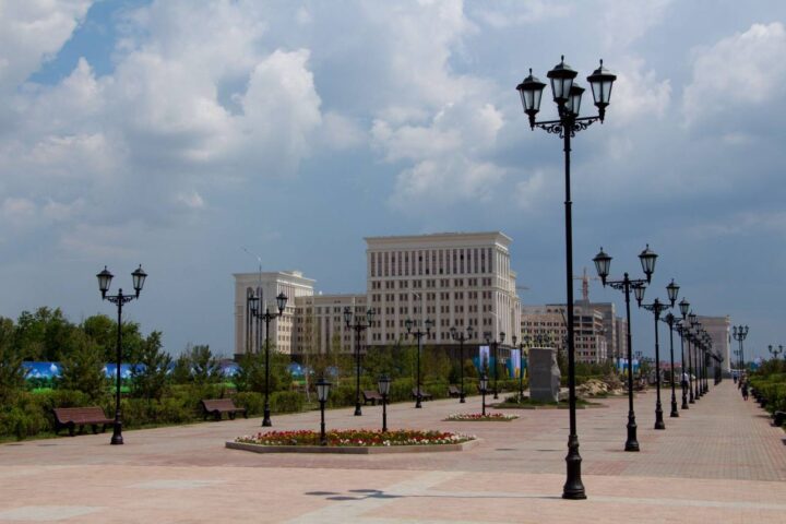 Аллея «Ұлытау» — Астана