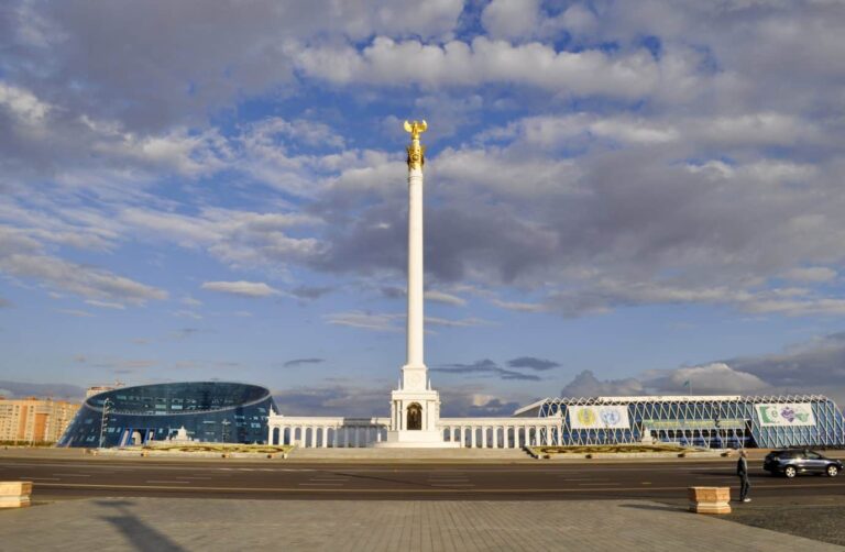 kazakhstan astana kazakh eli monument 1376x900 1 768x502