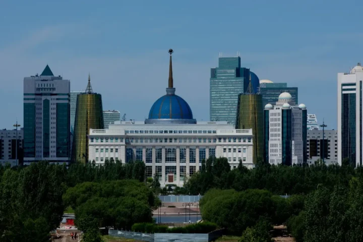 Набережная реки Есиль — Астана