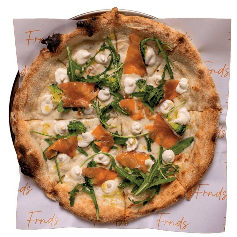 pizza salmon broccoli 800 768x768