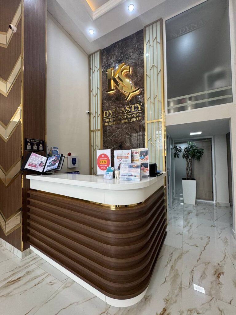 reception desk 768x1024